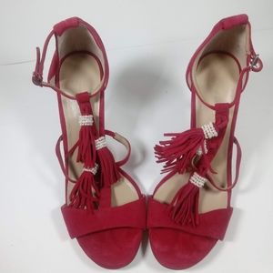 ANN TAYLOR HEEL